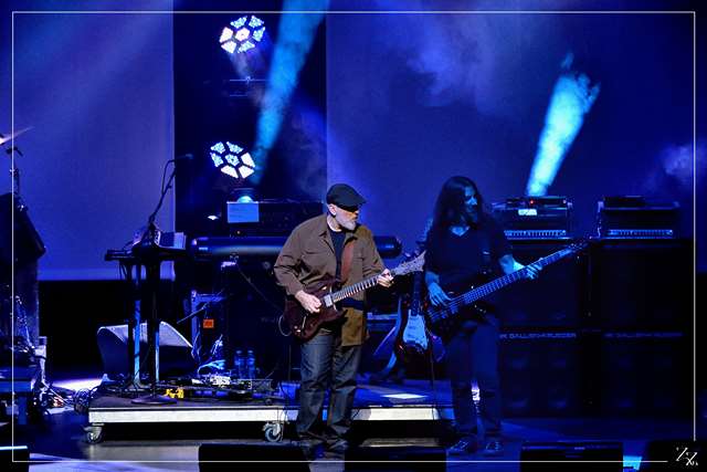 NIK_2885 Joe Satriani 17-09-2015 (Zz) (p).jpg